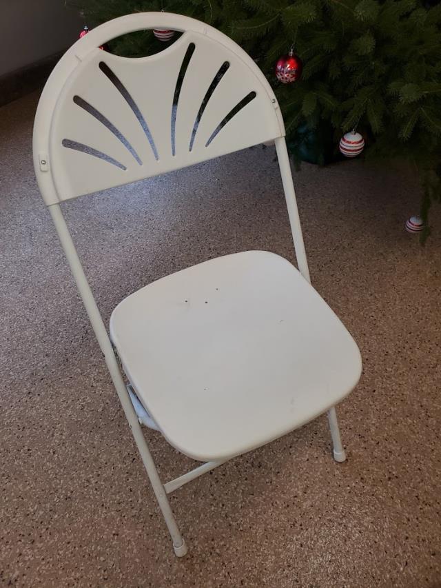 Rental store for WHITE FAN BACK CHAIR in Grand Rapids MN